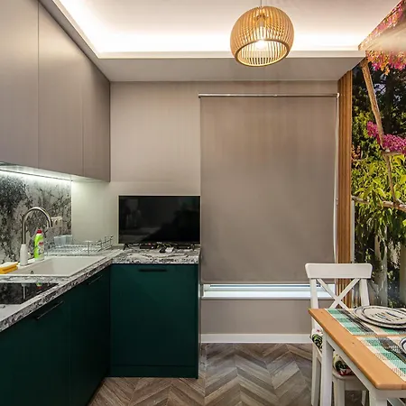 Tiny In Center Of Apartment Varna