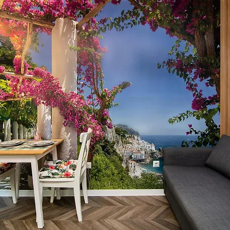 Tiny In Center Of Apartment