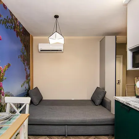 Tiny In Center Of Apartment