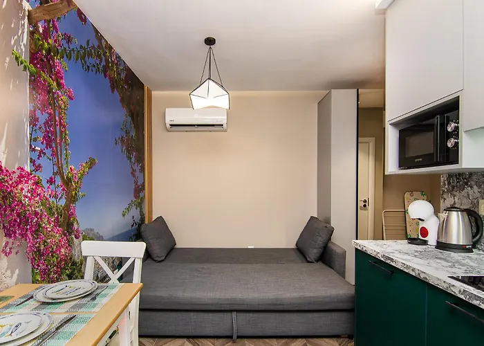 Tiny In Center Of Apartment